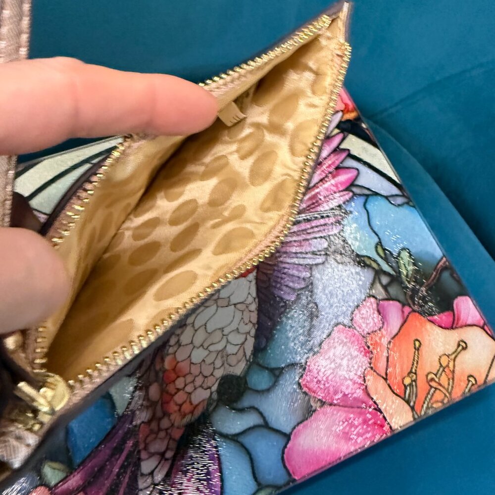 KATE SPADE light pink metallic safiano zippered wristlet. - Picture 5 of 6